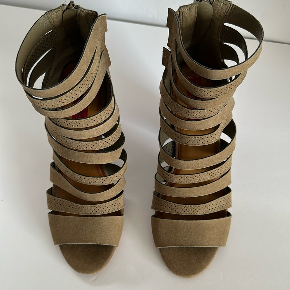 London Rebel Women’s Strappy Tan Heels - Picture 14 of 17